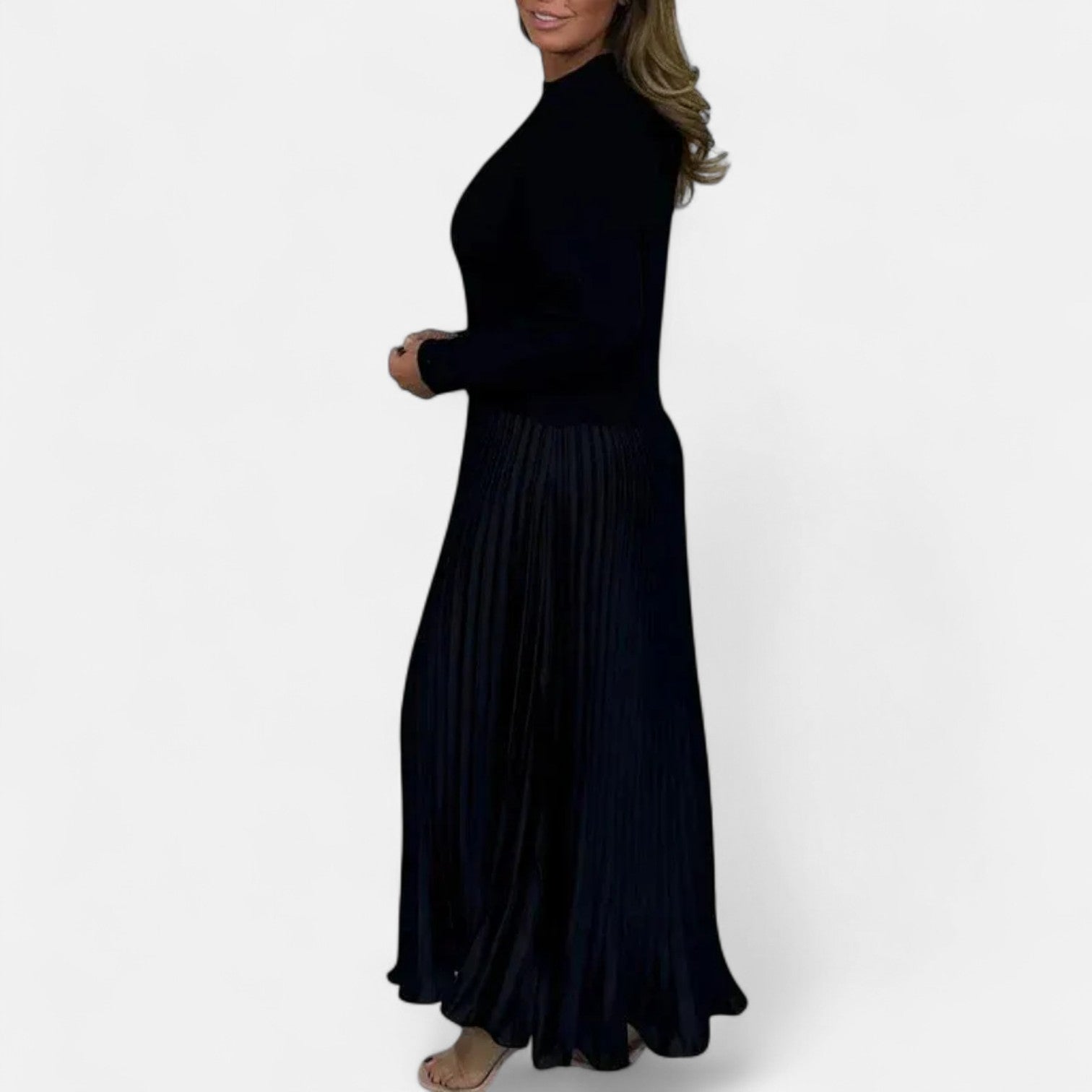 Luciana | Effortless Pleated Maxi Dress